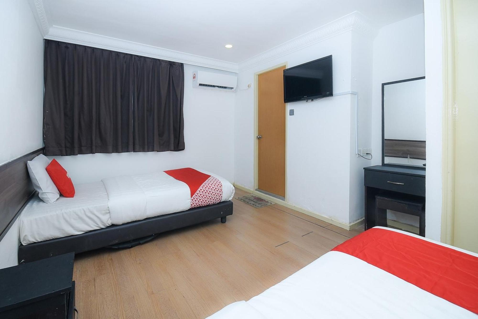 Oyo 90820 River Inn Miri Extérieur photo