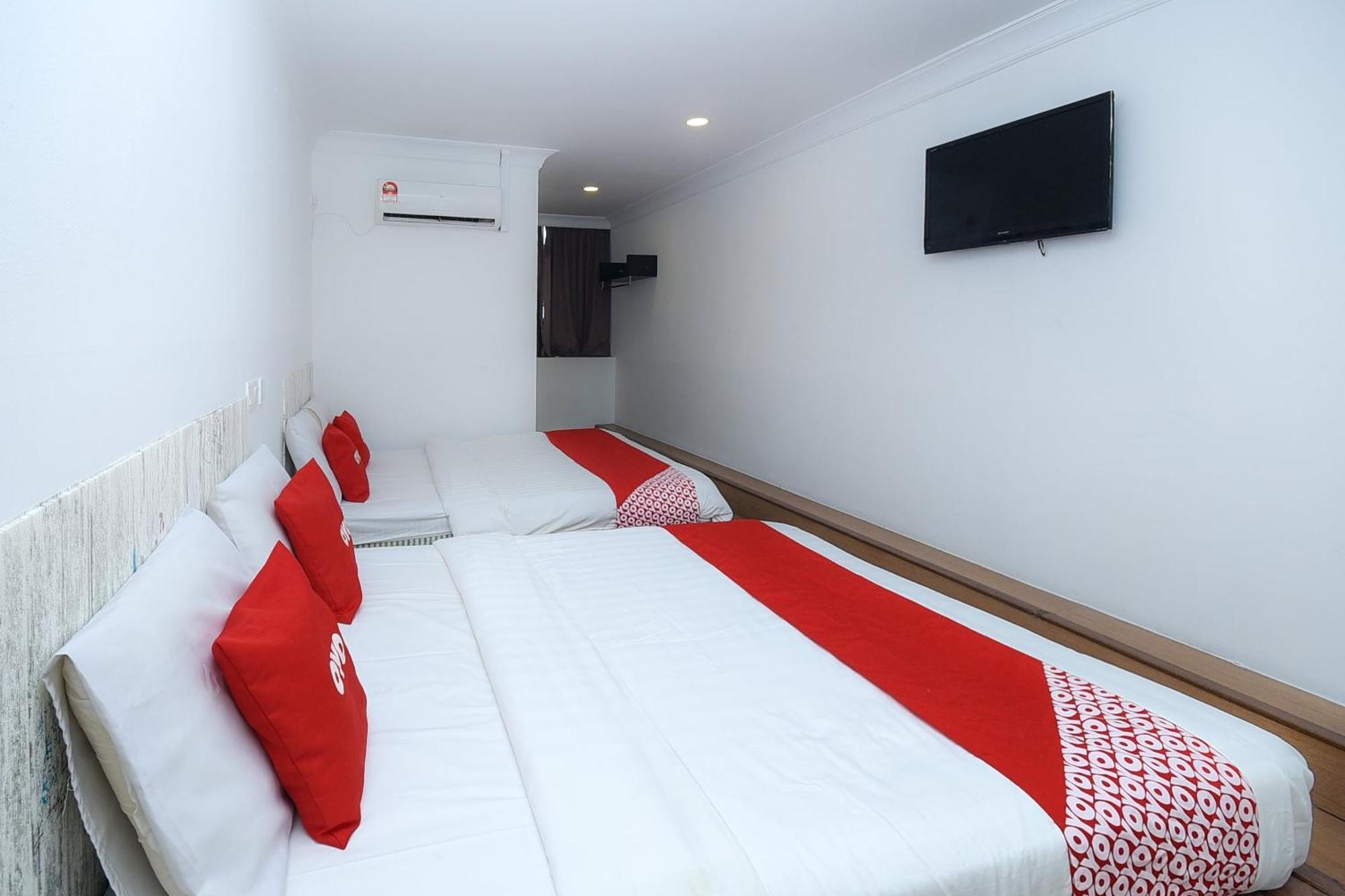 Oyo 90820 River Inn Miri Extérieur photo